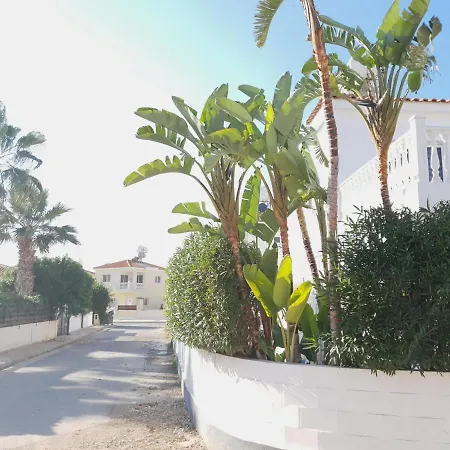 A- Luxury Sea Next To The Beach