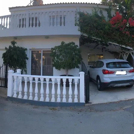A- Luxury Sea Next To The Beach Villa