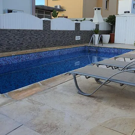 A- Luxury Sea Next To The Beach *